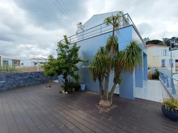Moradia T4 para Venda em Sesimbra (Castelo)