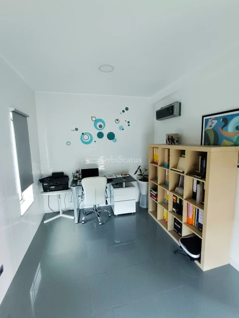 Moradia T4 para Venda em Sesimbra (Castelo)
