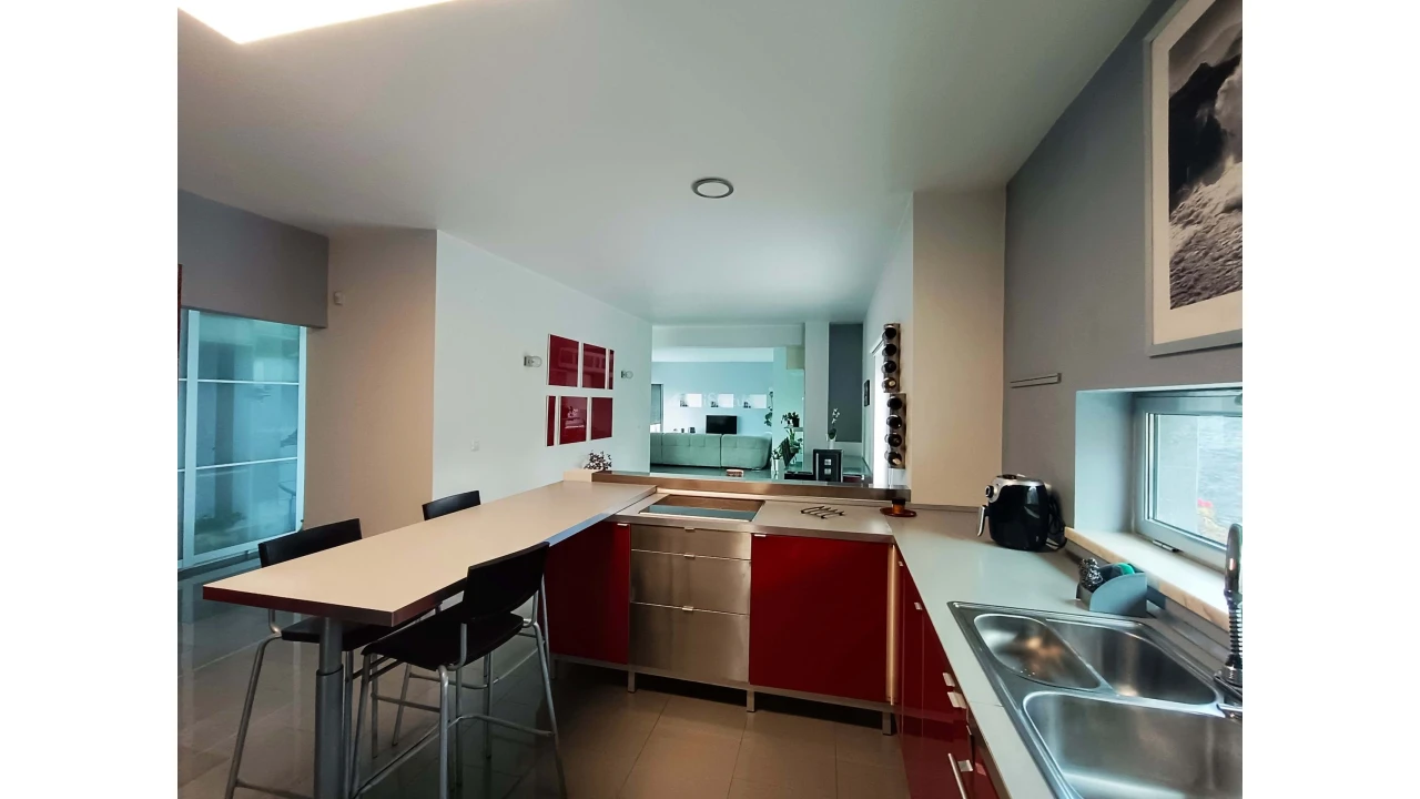 Moradia T4 para Venda em Sesimbra (Castelo) Foto 32