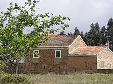 Quinta T4 para Venda em Vale de Prazeres e Mata da Rainha