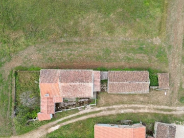 Quinta T4 para Venda em Vale de Prazeres e Mata da Rainha