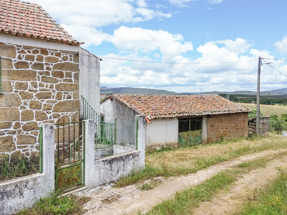 Quinta T4 para Venda em Vale de Prazeres e Mata da Rainha Foto 97