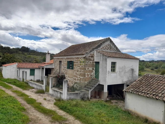 Quinta T4 para Venda em Vale de Prazeres e Mata da Rainha Foto 42