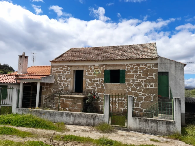 Quinta T4 para Venda em Vale de Prazeres e Mata da Rainha Foto 2