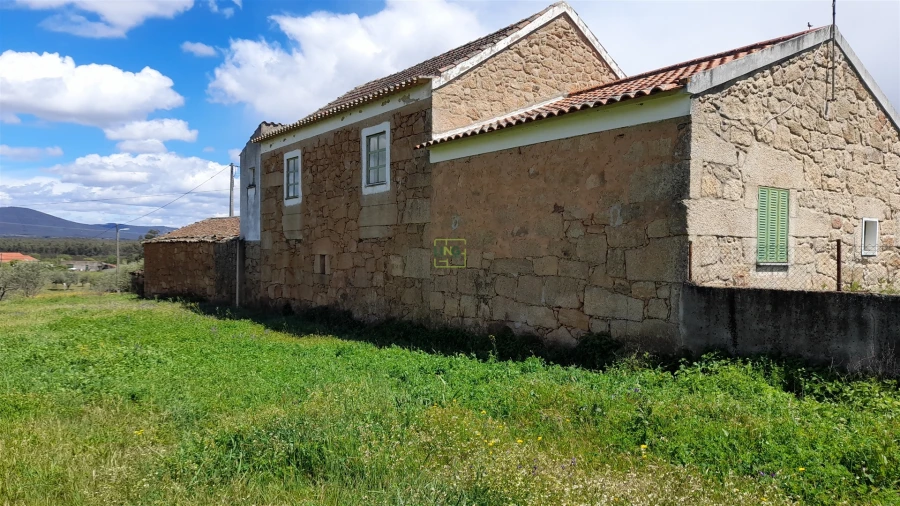 Quinta T4 para Venda em Vale de Prazeres e Mata da Rainha Foto 5