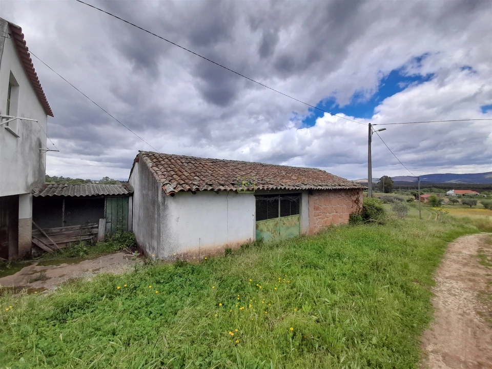 Quinta T4 para Venda em Vale de Prazeres e Mata da Rainha Foto 16