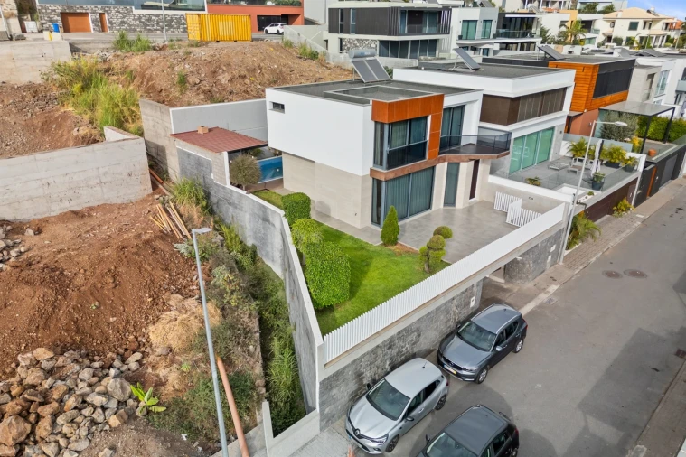 Moradia T3 para Venda em São Martinho Foto 4