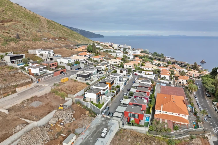 Moradia T3 para Venda em São Martinho Foto 5