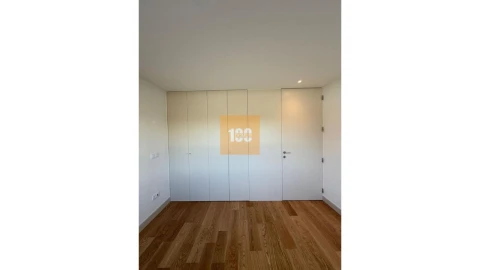 Apartamento T1 para Venda em Cedofeita, Santo Ildefonso, Sé, Miragaia, São Nicolau e Vitória