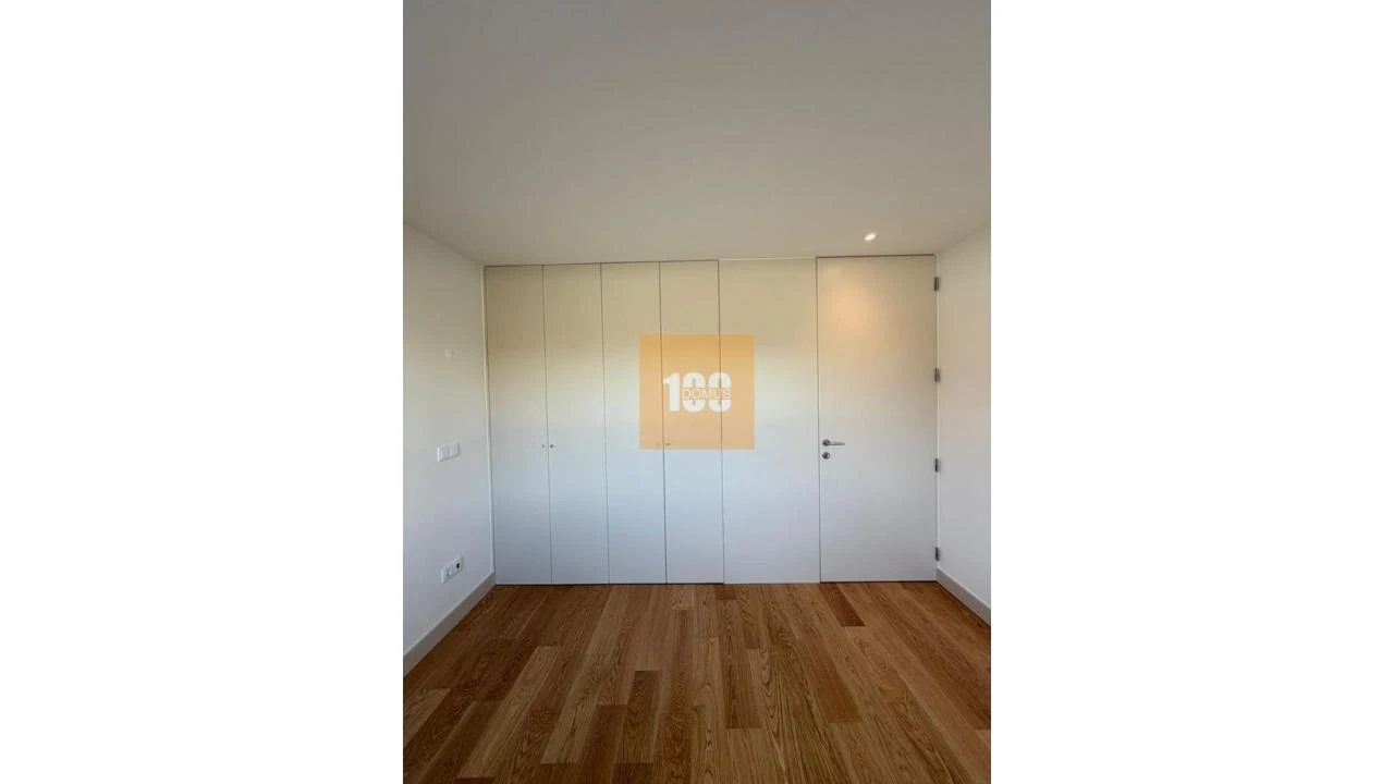 Apartamento T1 para Venda em Cedofeita, Santo Ildefonso, Sé, Miragaia, São Nicolau e Vitória Foto 10