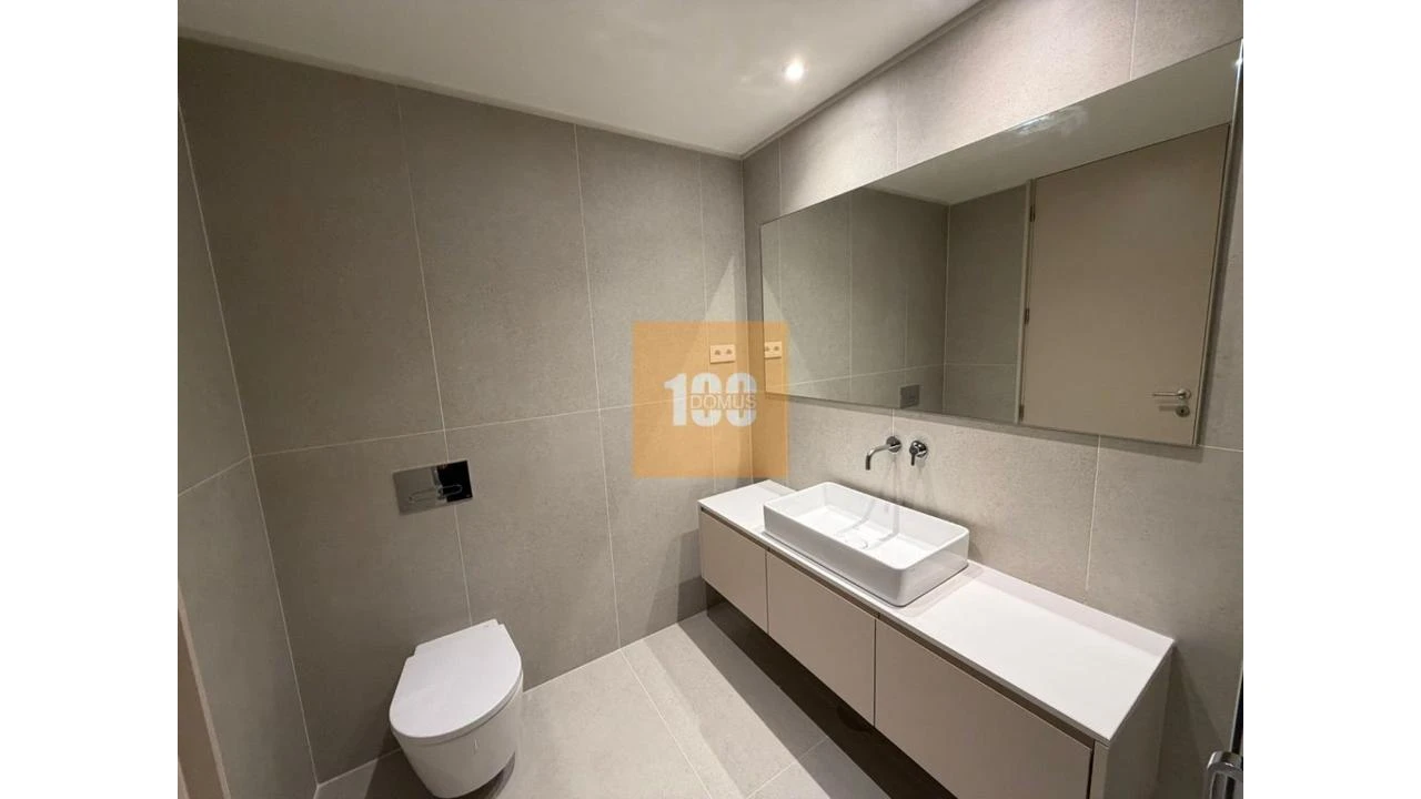 Apartamento T1 para Venda em Cedofeita, Santo Ildefonso, Sé, Miragaia, São Nicolau e Vitória Foto 11