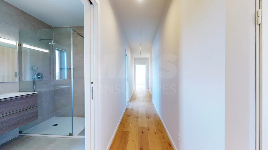 Apartamento T4 para Venda em Santo Antão e São Julião do Tojal Foto 12