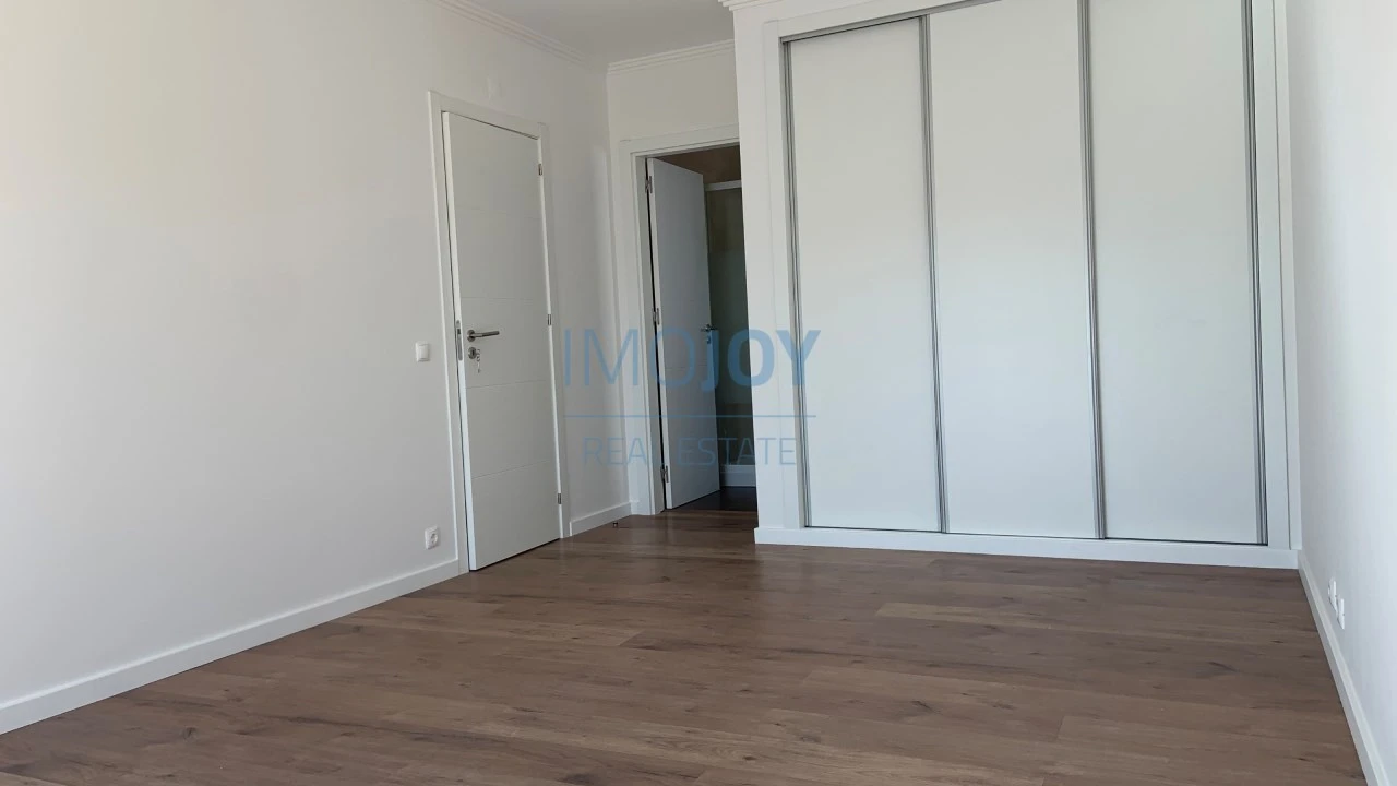 Moradia T3 para Venda em Ericeira Foto 24