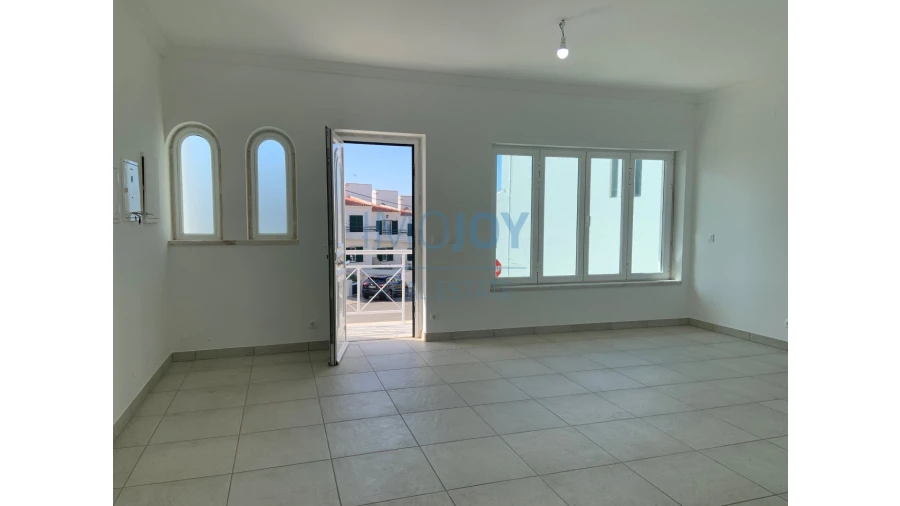 Moradia T3 para Venda em Ericeira Foto 3