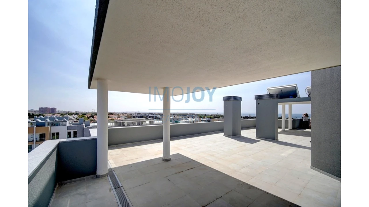 Apartamento T3 para Venda em Carcavelos e Parede Foto 2