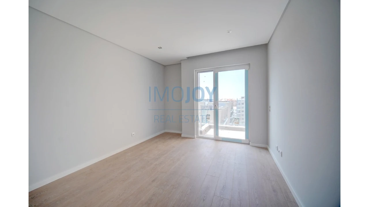 Apartamento T3 para Venda em Carcavelos e Parede Foto 25