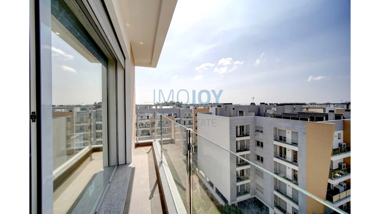 Apartamento T3 para Venda em Carcavelos e Parede Foto 8