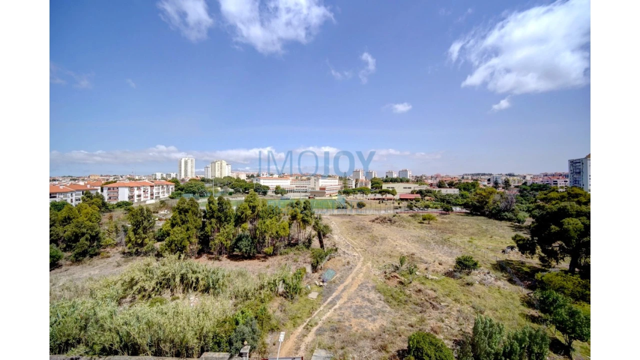 Apartamento T3 para Venda em Carcavelos e Parede Foto 15
