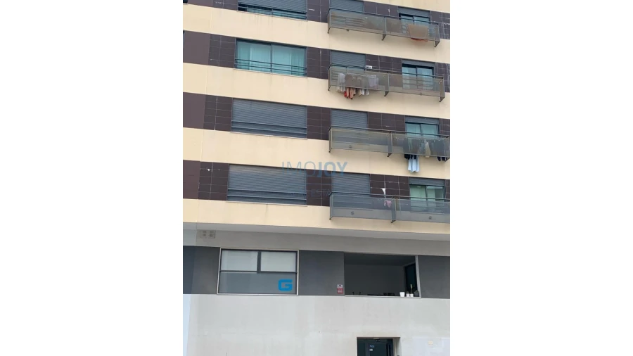 Loja para Venda em Santo António dos Cavaleiros e Frielas Foto 10