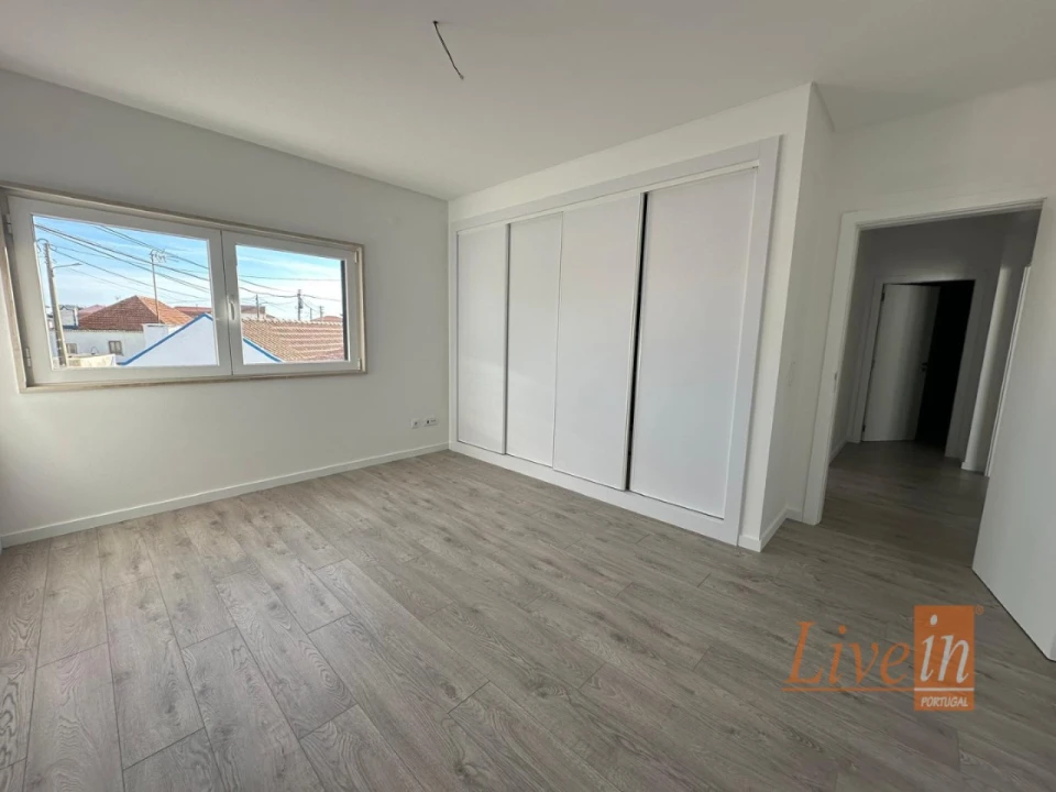 Apartamento T3 para Venda em Carvoeira Foto 23