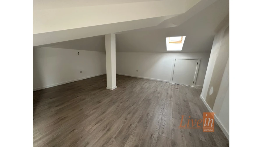 Apartamento T3 para Venda em Carvoeira Foto 15