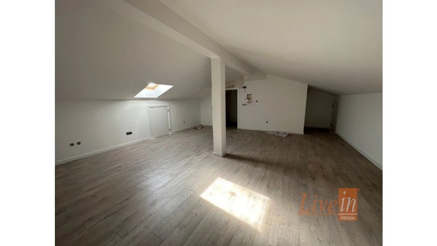 Apartamento T3 para Venda em Carvoeira Foto 17