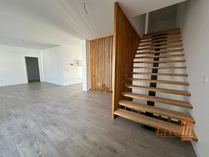 Apartamento T3 para Venda em Carvoeira Foto 6