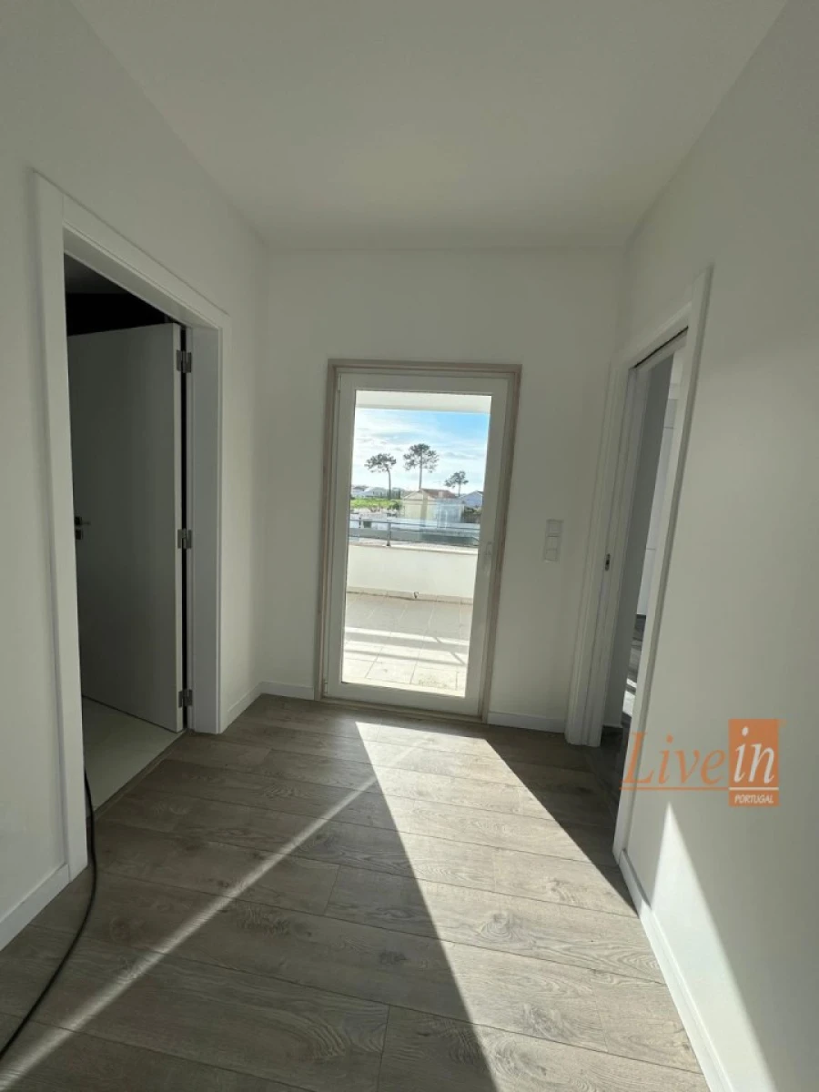 Apartamento T3 para Venda em Carvoeira Foto 12