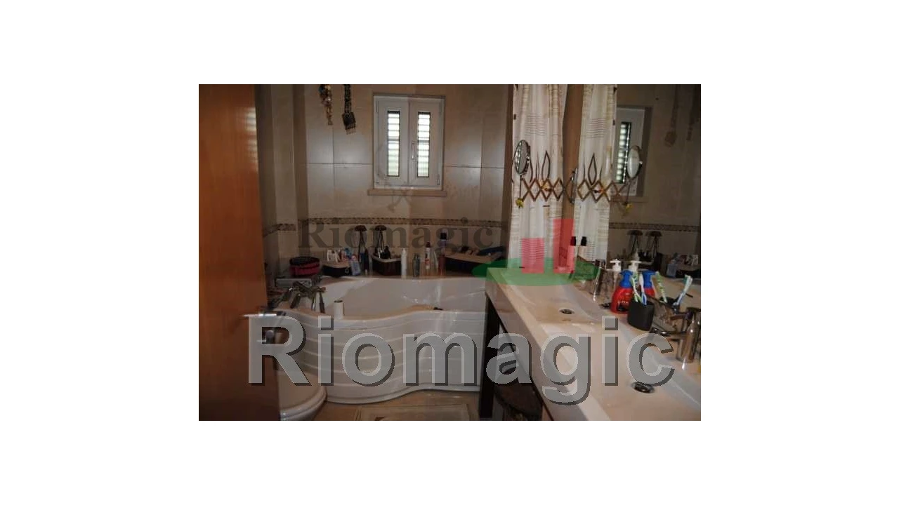 Moradia T5 para Venda em Arrouquelas Foto 17