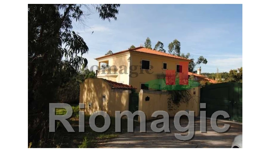 Moradia T5 para Venda em Arrouquelas Foto 25