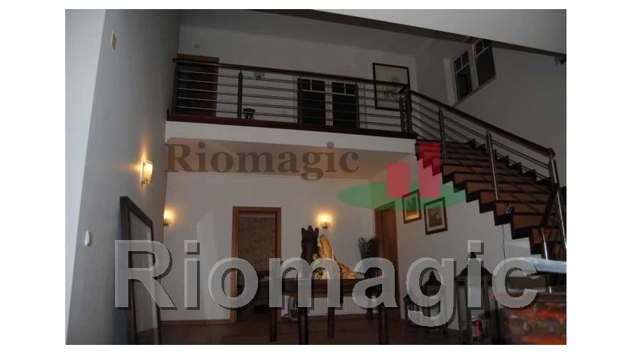 Moradia T5 para Venda em Arrouquelas Foto 12