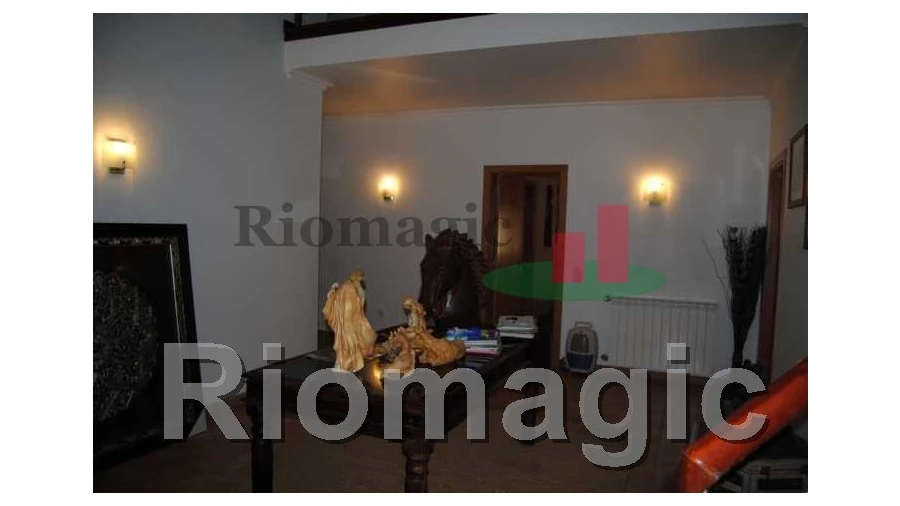 Moradia T5 para Venda em Arrouquelas Foto 13