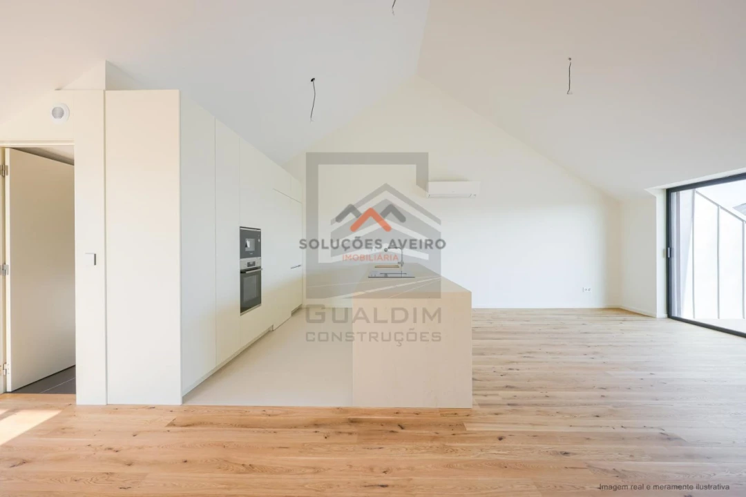 Apartamento T3 para Venda em Glória e Vera Cruz Foto 4