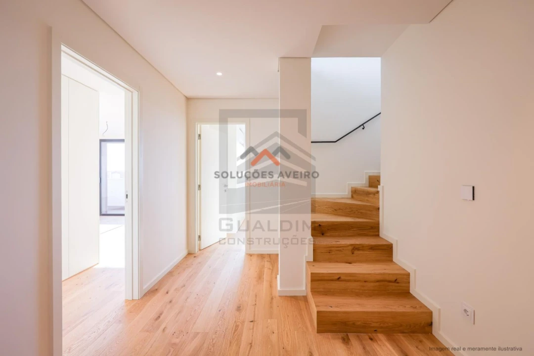 Apartamento T3 para Venda em Glória e Vera Cruz Foto 7