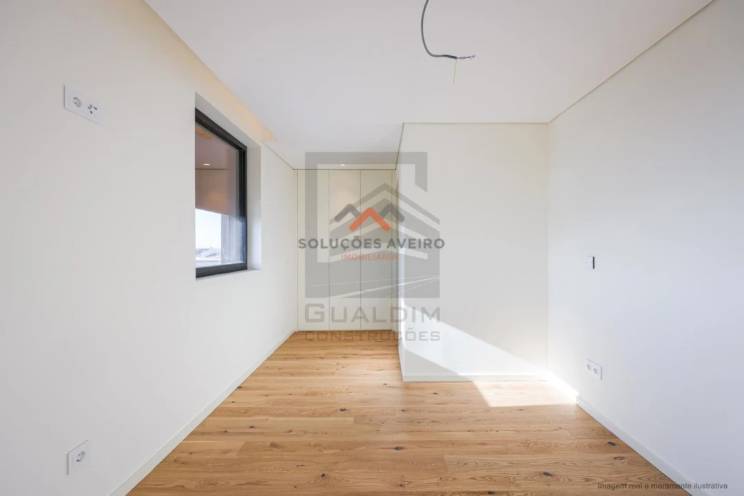 Apartamento T3 para Venda em Glória e Vera Cruz Foto 25