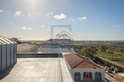 Apartamento T3 para Venda em Glória e Vera Cruz