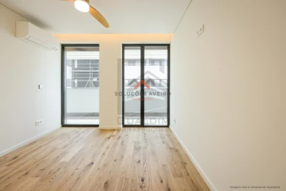 Apartamento T3 para Venda em Glória e Vera Cruz