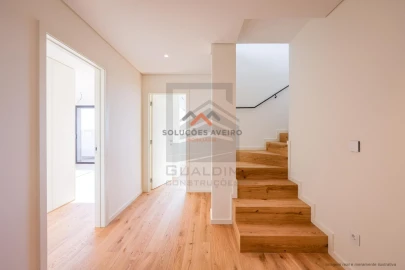 Apartamento T3 para Venda em Glória e Vera Cruz