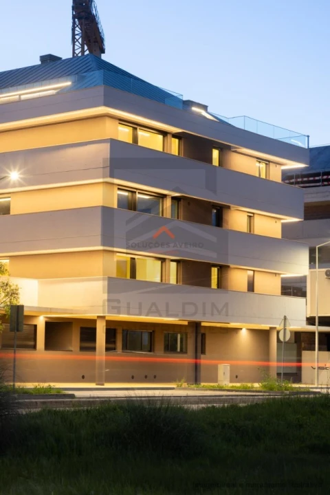 Apartamento T3 para Venda em Glória e Vera Cruz