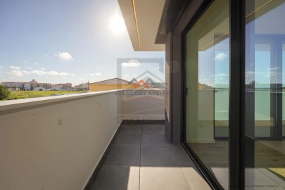 Apartamento T3 para Venda em Glória e Vera Cruz