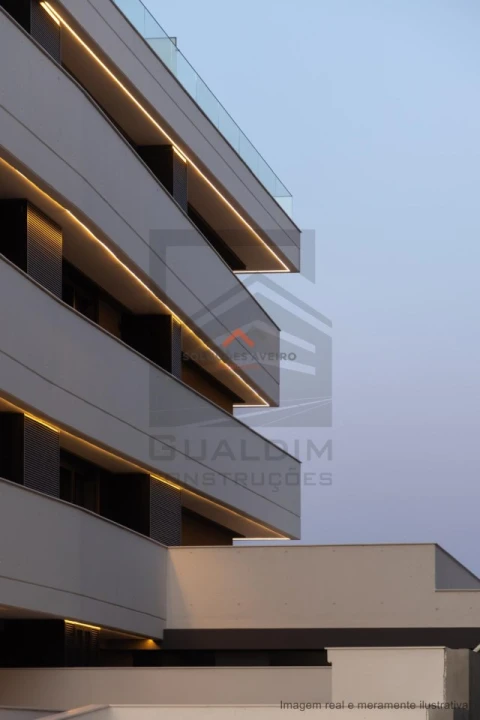 Apartamento T3 para Venda em Glória e Vera Cruz