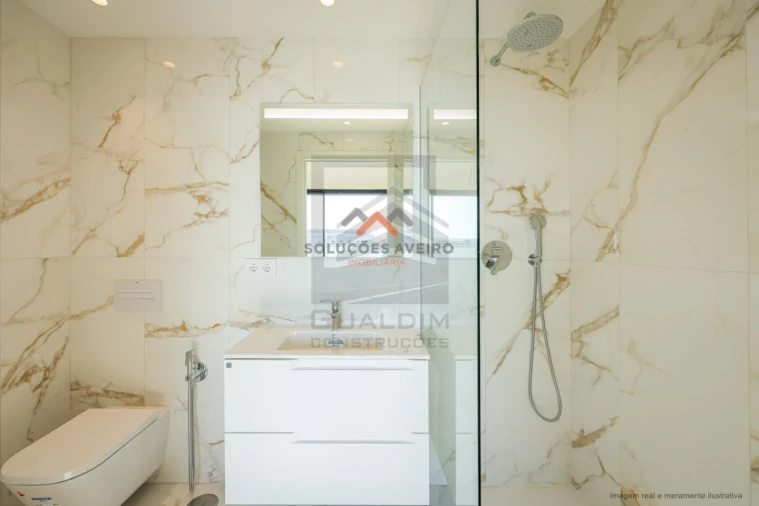 Apartamento T3 para Venda em Glória e Vera Cruz Foto 22