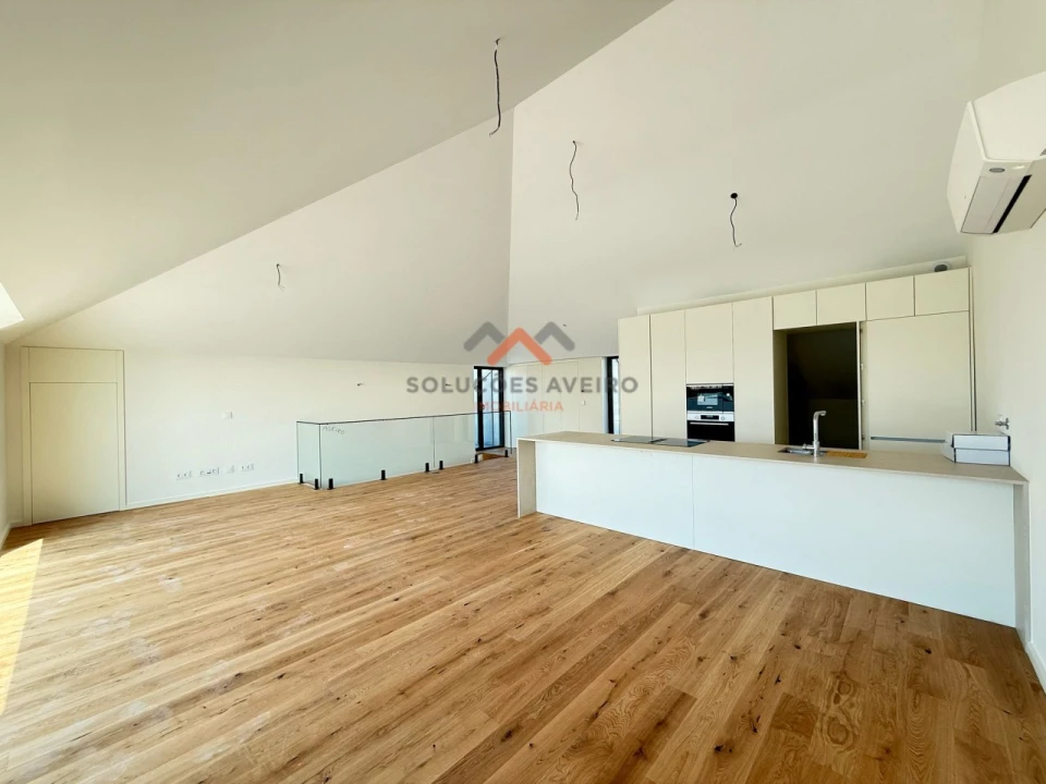 Apartamento T3 para Venda em Glória e Vera Cruz Foto 14