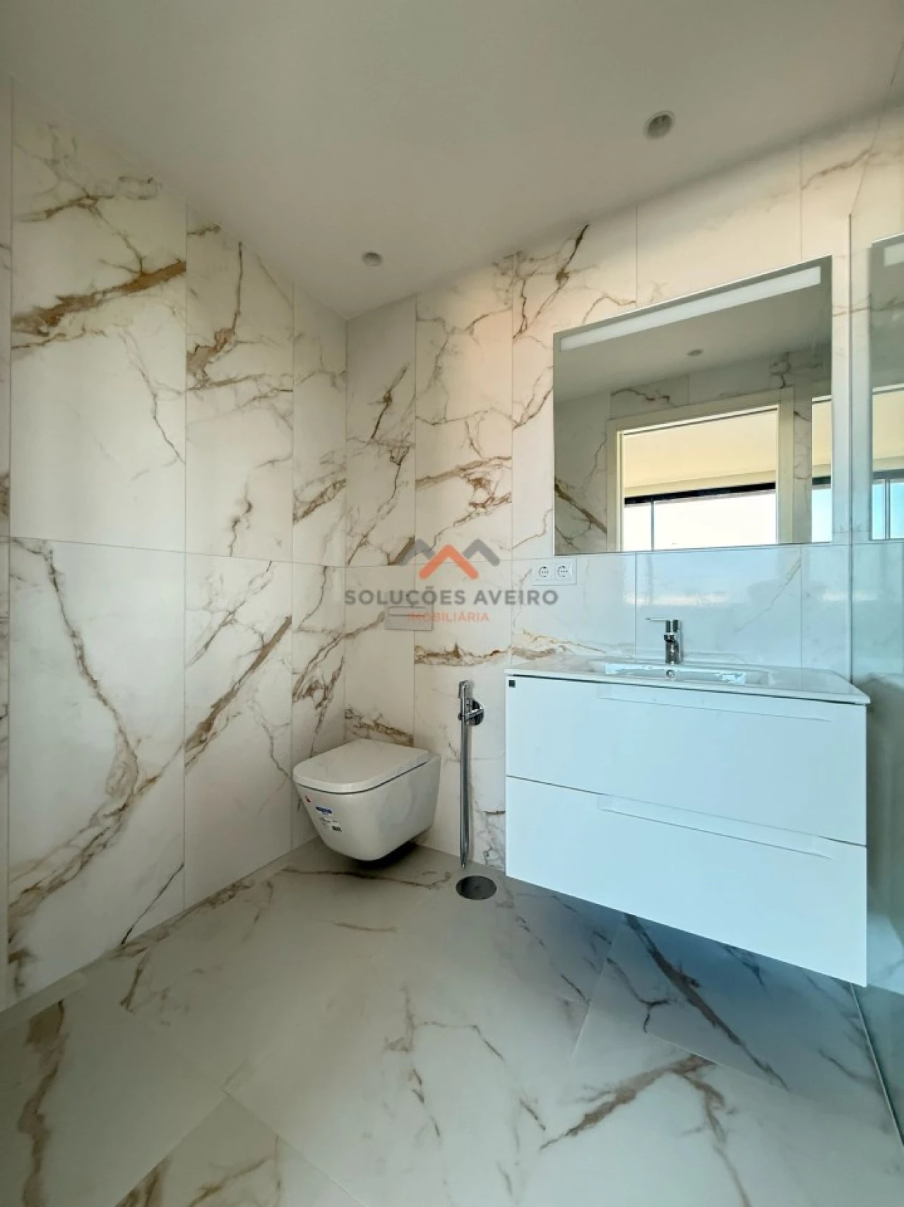 Apartamento T3 para Venda em Glória e Vera Cruz Foto 32