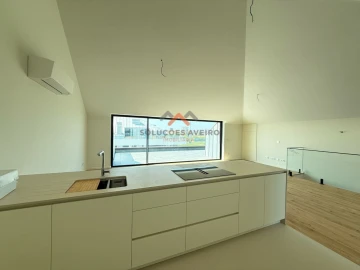 Apartamento T3 para Venda em Glória e Vera Cruz