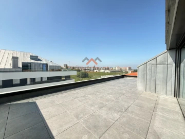 Apartamento T3 para Venda em Glória e Vera Cruz