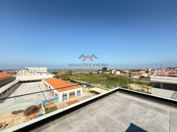 Apartamento T3 para Venda em Glória e Vera Cruz