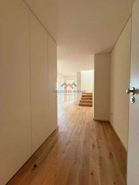 Apartamento T3 para Venda em Glória e Vera Cruz