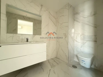 Apartamento T3 para Venda em Glória e Vera Cruz