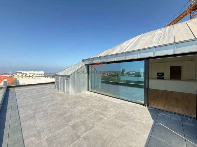 Apartamento T3 para Venda em Glória e Vera Cruz Foto 2